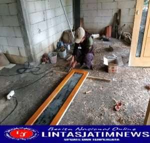 TMMD ke 113 Kodim Ponorogo, Warga Senang Belajar Tukang Bersama TNI