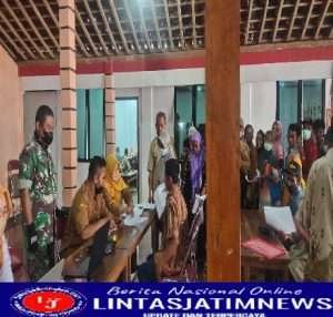 Masing-Masing Babinsa Koramil 23/Karangtengah Berikan Pendampingan Penyaluran BLT DD Bulan Juni