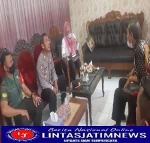 Pererat Tali Silaturahmi, Danramil Dan Babinsa Jalin Komunikasi Sosial