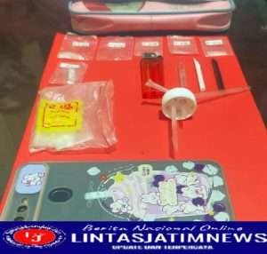 Polres Mojokerto Berhasil Mengamankan 6 Paket Sabu dari Dua Orang Terduga Pengedar