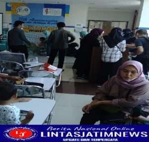Rayakan HUT yang ke-11 RS Unair Adakan Bakti Sosial