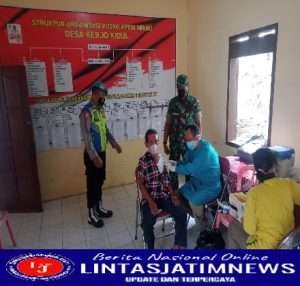 Percepatan Vaksinasi, TNI-Polri Kecamatan Ngadirojo Berikan Pendampingan Kepada Nakes