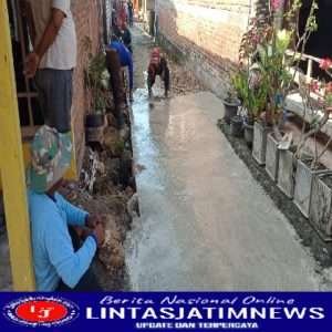 Giat Pengecoran Poros Dusun Cumpleng Kidul