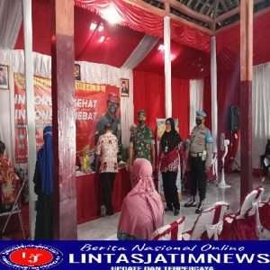 Sinergi TNI-Polri Purwantoro Berikan Pendampingan Vaksinasi