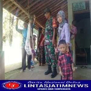 Dampingi Bidan Desa, Babinsa Monitoring Posyandu Balita Di Wilayah Binaan