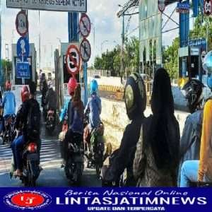 Tradisi TORON  Mulai Terpantau Melintasi Jalan Suramadu