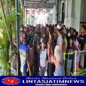 Babinsa Kratonan & Linmas Bagikan Hewan Kurban