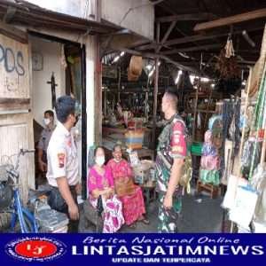 Babinsa Danukusuman Komsos Dengan Lurah Pasar Harjodaksino