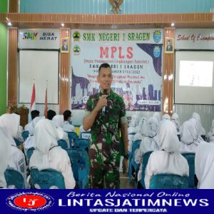 Danramil Sragen kota jadi guru sehari di SMKN 1 Sragen