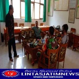 Wujudkan Sinergitas, Babinsa Koramil 0801/07 Ngadirojo Kunjungi Kantor Desa