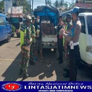 Ciptakan Kamtibmas, Babinsa Koramil 0801/03 Arjosari Laksanakan Patroli