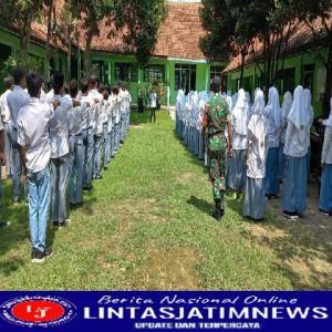 Babinsa Sawit Latih Kekompakan Dan Kedisiplinan Siswa MAN lll Boyolali