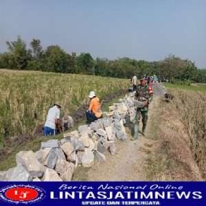 Dengan Gotong Royong, Pekerjaan Berat Jadi Ringan