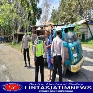 Polres Madiun Periksa SKKH Pengiriman Hewan Ternak Cegah PMK