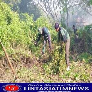 Jumat Bersih, Babinsa Menjadi Motifator dan Penggerak Warga Untuk Melaksanakan Kerja Bakti