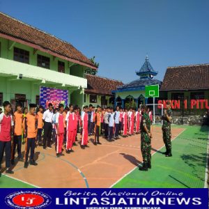 Tanamkan Rasa Cinta Tanah Air, Babinsa POS RAMIL PITU  Berikan Materi Wasbang Siswa – Siswi SMKN 1 PITU