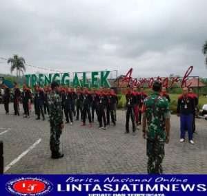 Koramil 0806/01 Trenggalek Berikan Materi PBB dan Wasbang Peserta Diklatsar Banser