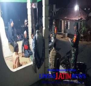 Wujudkan Kamtibmas Kondusif, Piket Koramil 23/Karangtengah Aktif Patroli