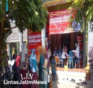 Antusiasme Warga Desa Sumberagung Dengan Pengobatan Gratis dan Vaksinasi Covid-19
