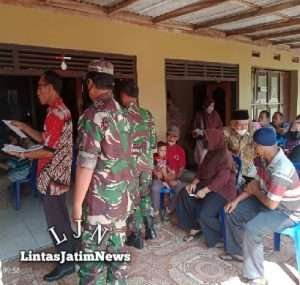 Sinergi Lintas Sektor, TNI-Polri Terus Dampingi Nakes Berikan Pelayanan Vaksinasi