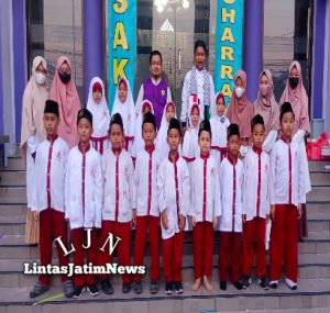 SD Muhammadiyah 1 Karanggeneng Peringati 1 Muharram dengan Pawai Ta’aruf dan Bagi Sembako