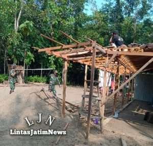 Manunggal TNI Bersama Rakyat, Babinsa Selalu Hadir Ringankan Beban Warganya