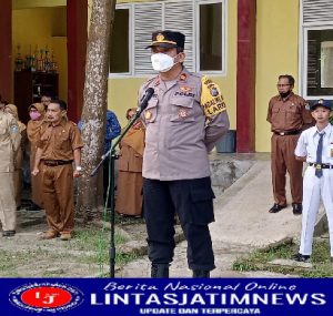 Kapolsek Menjadi Pembina Upacara di SMP Neger 1 Laren, Ini Pesan-Pesanya