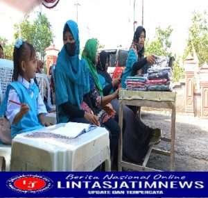 Peran Ibu- Ibu Sukseskan Program Non Fisik TMMD