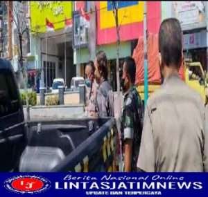 Polisi Gerak Cepat Antarkan ODGJ Resahkan Warga ke RSJ Menur