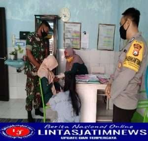 Peduli Kesehatan Ibu dan Anak, Babinsa Sumbergedong Dampingi Giat Posyandu Balita