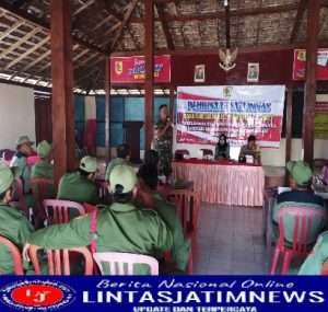 Babinsa Dan Bhabinkamtibmas Sukorejo Kompak Berikan Pembinaan Terhadap Linmas