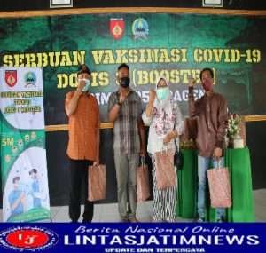Vaksin Booster di kodim Sragen dapat minyak goreng
