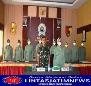 Danrem 081/DSJ bersama Ketua Dharma Pertiwi Koorcab Madiun Daerah E mengikuti Webinar   Kolaborasi Percepatan Penurunan Stunting