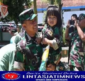 Kunjungi TK Kartika IV-22, Tampak Sisi Humanis dan Kedekatan Danrem Kolonel Deni dengan Anak-Anak