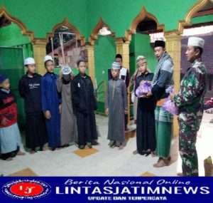 Babinsa Koramil 0805/07 Ngrambe Melakukan Kegiatan Subuh Bergerak Bersama Forpimcam