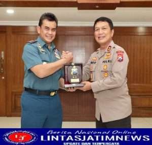 Kapolda Jatim Menerima Kunjungan Kehormatan Pangkoarmada II dan Danlantamal V Surabaya di Polda Jatim