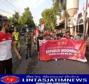 Partisipasi Babinsa Danukusuman Pengamanan Gerak Jalan Sehat Di Wilayahnya