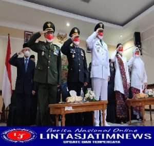 Kasdim 0801/Pacitan Ikuti Upacara Peringatan Detik-Detik Proklamasi di Istana Negara Secara Virtual