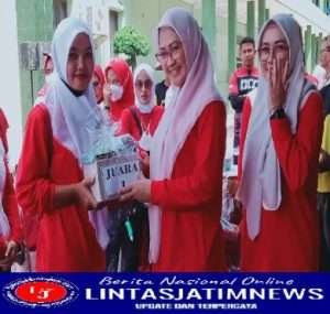 Semarak Lomba HUT ke-77 RI Antar Istri Prajurit di Korem 081/DSJ