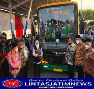 Gubernur Jatim Resmi Launching Bus TransJatim di Sidoarjo