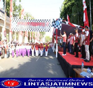 Bersama Forkopimda Lamongan Dandim 0812/Langan Turut Melepas Peserta Gerak Jalan