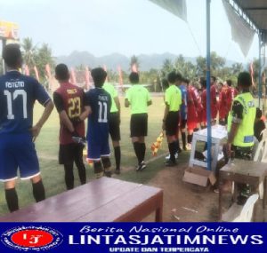 Koramil 04/Nguntoronadi Beserta Polsek Laksanakan Pengamanan Turnamen Sepak Bola