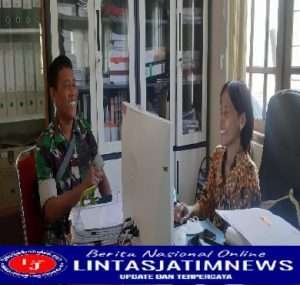 Pererat Tali Silaturahmi, Serda Agus Komsos Dengan Sekretaris Kelurahan Bumi