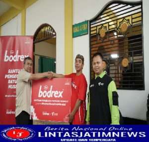 Dompet Dhuafa dan bodrex Lakukan #MerahPutihBeraksi Repainting Ratusan Musala