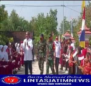 Ratusan Siswa-Siswi SD Sambut Rombongan Pejabat saat Penutupan TMMD