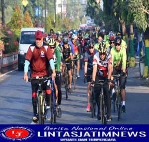 Danrem Kolonel Deni Gowes Bareng dengan Anggota Denhub Madiun