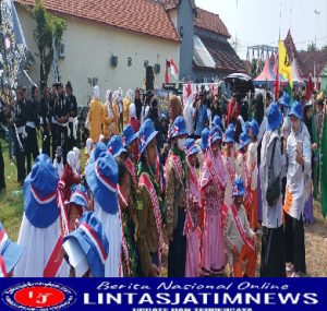 SD Muhammadiyah 1 Karanggeneng Berpartisipasi Karnaval Desa