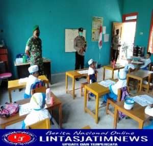 Babinsa Berikan Materi Wasbang Siswa-Siswi Sekolah Dasar Tanamkan Rasa Cinta Tanah Air