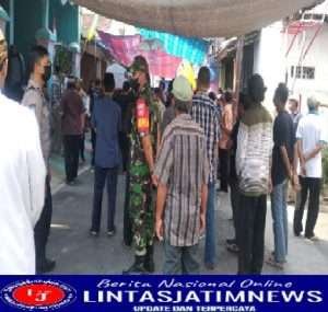 Bukti Kekeluargaan, Babinsa Joyotakan Melaksanakan Takziah di Wilayah Binaan.