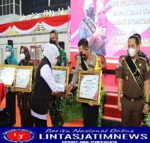 Kapolres Gresik Dampingi Kunjungan Kerja Kasad di Kabupaten Gresik